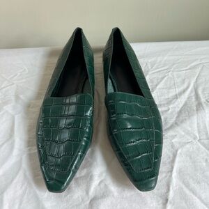 Marc Fisher Green Flat